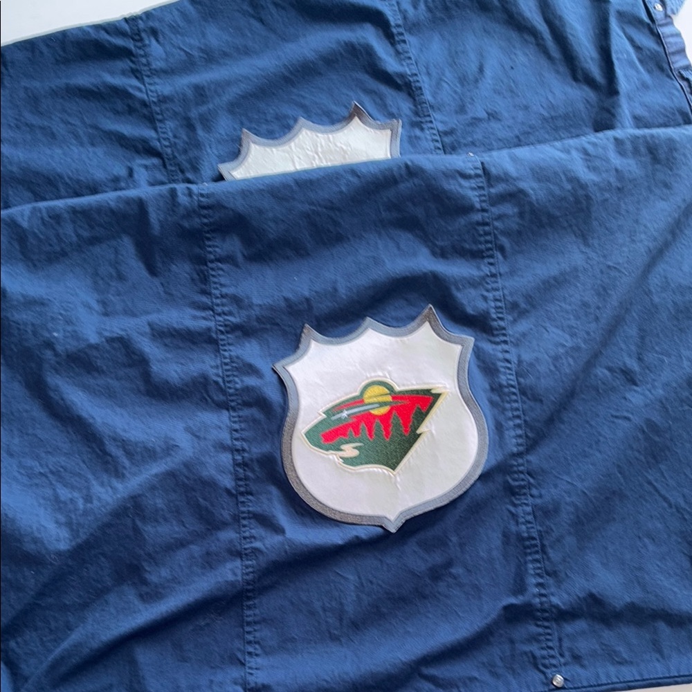MN WILD POTTERY BARN TEEN PILLOW SHAM NHL MN WILD PB TEEN NAVY SHAM SET